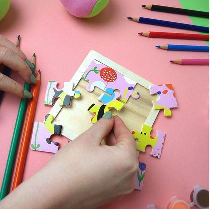 Obrázok z Drevené puzzle pre deti - včielka