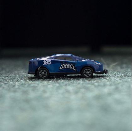 Kaskadérské skákací autíčko - modré 