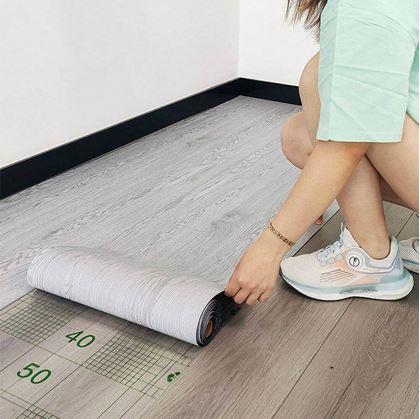 Obrázok z Samolepiaca fólia na podlahu 200x60 cm -  sivé drevo