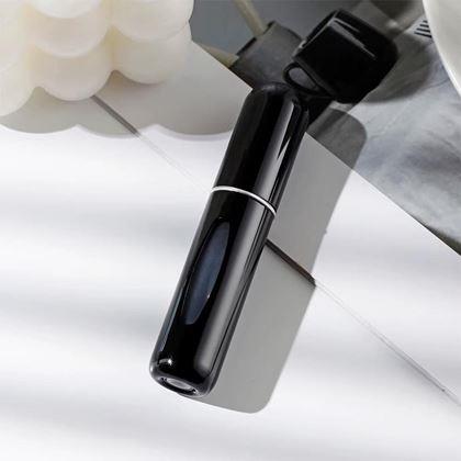 Obrázok z Plniteľný rozprašovač na parfum  -  čierny