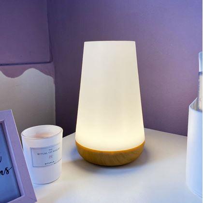 Obrázok z Múdra LED lampička meniace farby