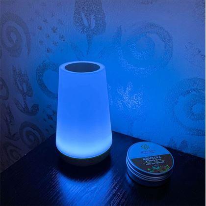 Obrázok z Múdra LED lampička meniace farby