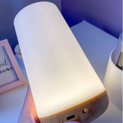 Obrázok z Múdra LED lampička meniace farby