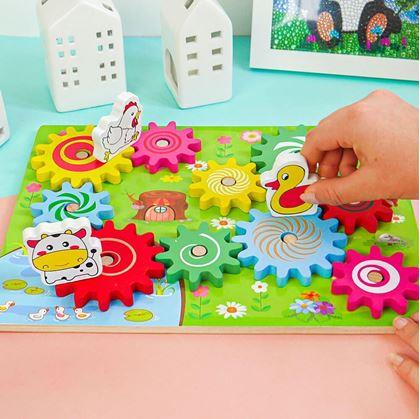 Obrázok z Drevená hračka so ozubenými kolieskami so zvieratkami