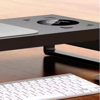 Obrázok z Kovový stojan na monitor s USB portmi a bezdrôtovým nabíjaním