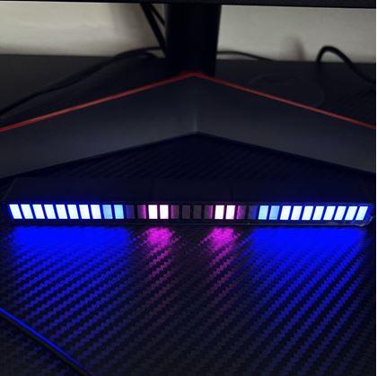 Obrázok z LED svetelný panel reagujúci na zvuk  -  čierny