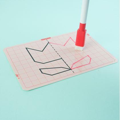 Obrázok z Sada obrázkov symetrické kreslenie - svet okolo nás