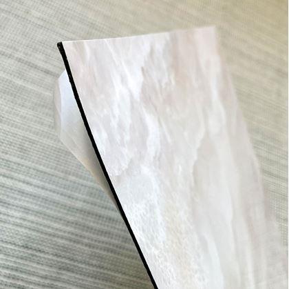 Obrázok z Samolepiaci obklad 60x30 cm - béžová stierka