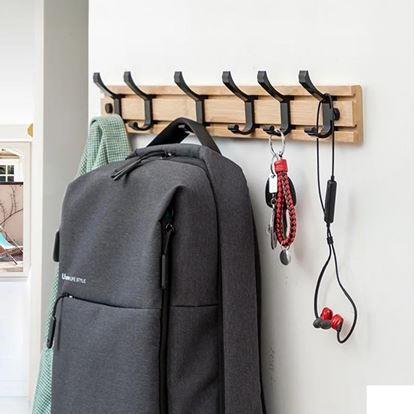 Obrázok Drevený vešiak s 5 kovovými háčikmi 50 cm