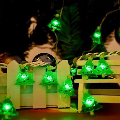 Obrázok z Svetelný reťazec - stromčeky