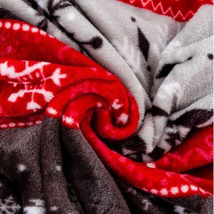 Obrázok z Vianočná mikroplyšová deka lesné kráľovstvo 150 x 200 cm