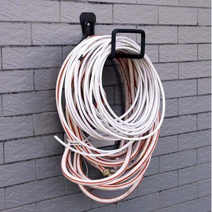 Obrázok z Nástenný držiak na záhradnú hadicu