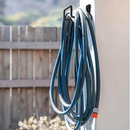 Obrázok z Nástenný držiak na záhradnú hadicu