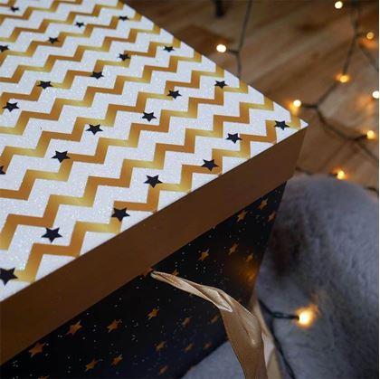 Obrázok z Darčeková krabička 22 cm  -  hviezdy