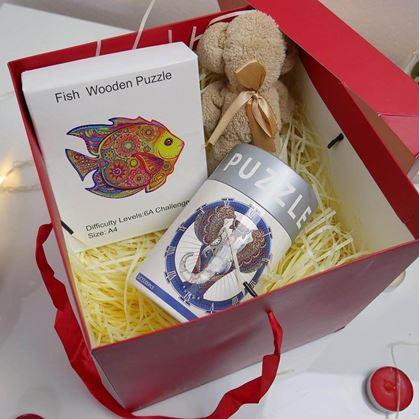 Obrázok z Darčeková krabička 22 cm  -  červená