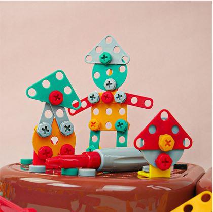 Obrázok z Skrutkovacie stavebnice pre deti