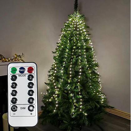 Obrázok z Vianočné LED osvetlenie s diaľkovým ovládačom – bez zamotávania s rovnomerným rozložením svetielok