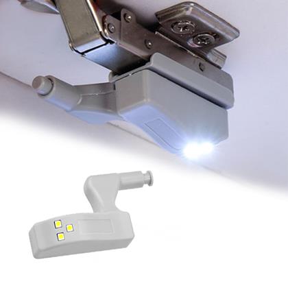 Obrázok z Svetlo do skrine