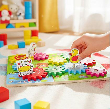 Obrázok z Drevená hračka so ozubenými kolieskami so zvieratkami