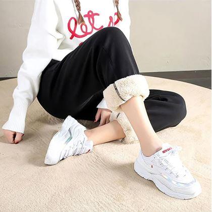 Obrázok z Dámske tepláky s kožúškom  -  XS/M