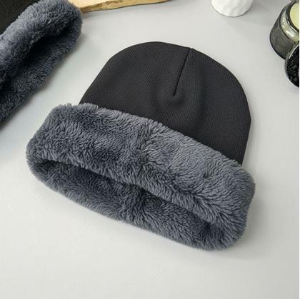 Obrázok z Zateplená čiapka  -  sivá