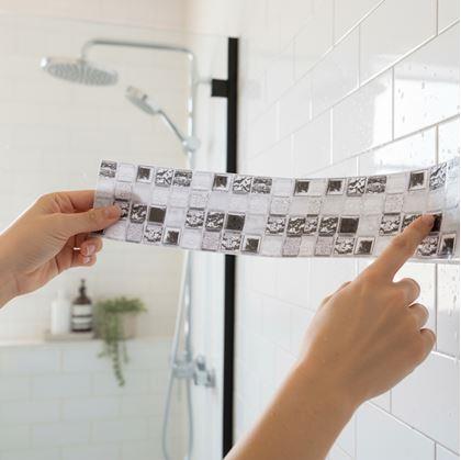 Obrázok z Samolepiaca lišta mozaika - gray mix