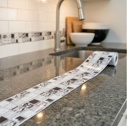 Obrázok z Samolepiaca lišta mozaika - gray mix