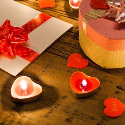 Obrázok z Sviečka srdce 50 ks - červená