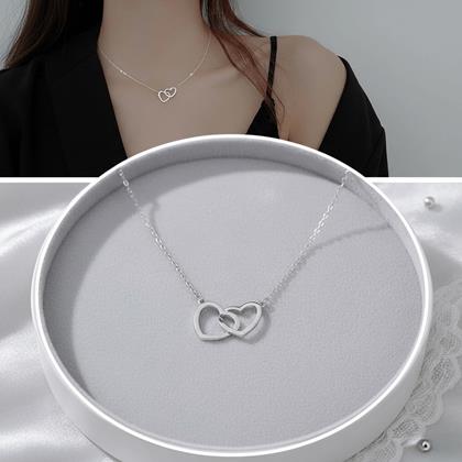 Obrázok z Retiazka - prepojené srdcia