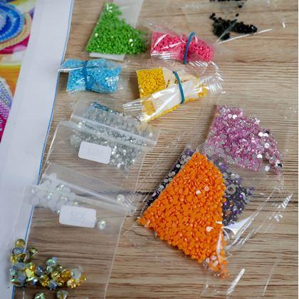 Obrázok z Diamantové maľovanie deluxe - páv 