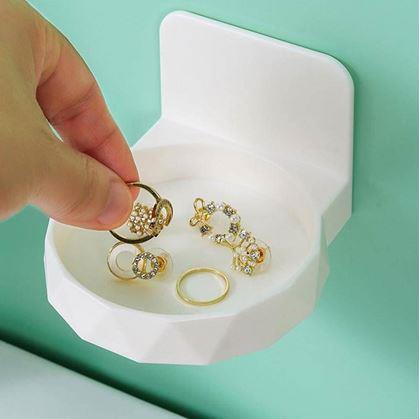 Obrázok z Nalepovacia polička na šperky