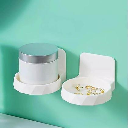 Obrázok z Nalepovacia polička na šperky