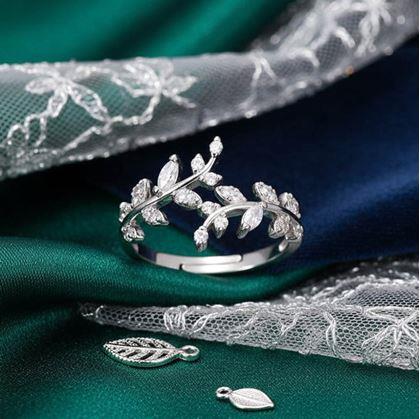 Obrázok z Elegantný prstienok s nastaviteľnou veľkosťou