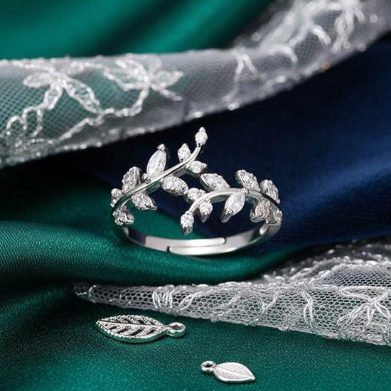 Obrázok z Elegantný prstienok s nastaviteľnou veľkosťou