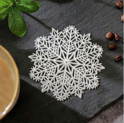 Obrázok z Podtácek snehová vločka  -  strieborná