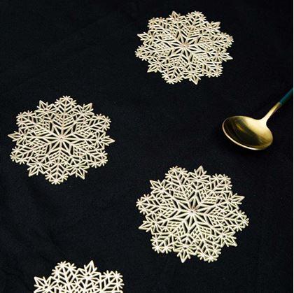 Obrázok z Podtácek snehová vločka  -  zlatá