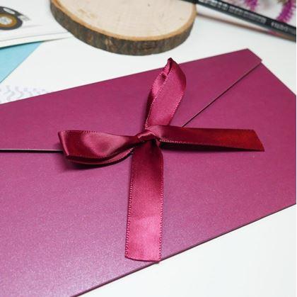 Obrázok z Darčeková obálka so stužkou -  bordó