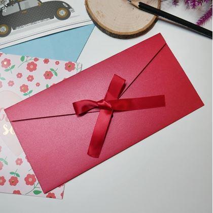 Obrázok z Darčeková obálka so stužkou -  červená