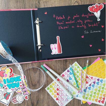 Obrázok z Zážitkový denník/fotoalbum pre páry + kreatívna sada samolepiek