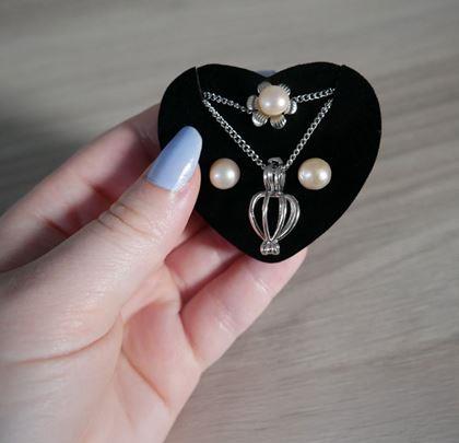 Obrázok z Perla priania v perlorodke s náhrdelníkom, náušnicami a prsteňom