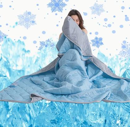 Obrázok z Chladiaca prikrývka na spanie