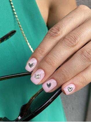 Obrázok z Sada samolepiek na nechty - 93 ks zamilované