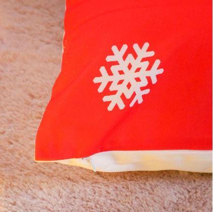 Obrázok z Vianočný poťah na vankúšik 40x40 cm  -  snehové vločky