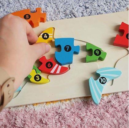 Obrázok z Drevené puzzle s číslami  -  delfín