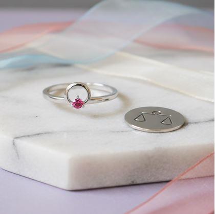 Obrázok z Nastaviteľný prstienok znamenia - váhy