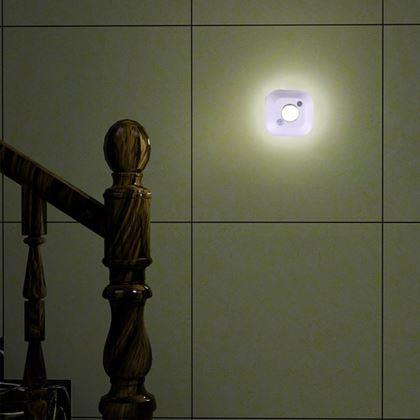 Obrázok z Nočné LED svetlo na batérie so senzorom pohybu