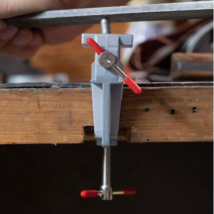 Obrázok z Mini zverák na stôl