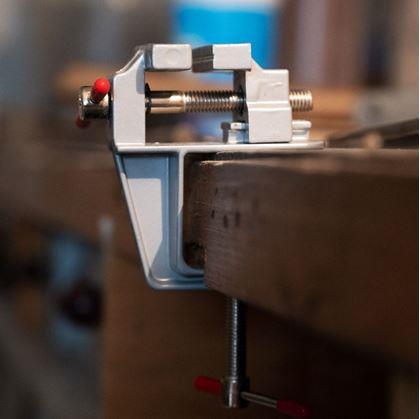 Obrázok z Mini zverák na stôl