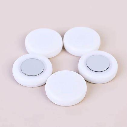 Obrázok z Nalepovací magnetický držiak