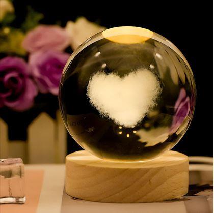 Obrázok z LED svietiaca sklenená guľa - srdce